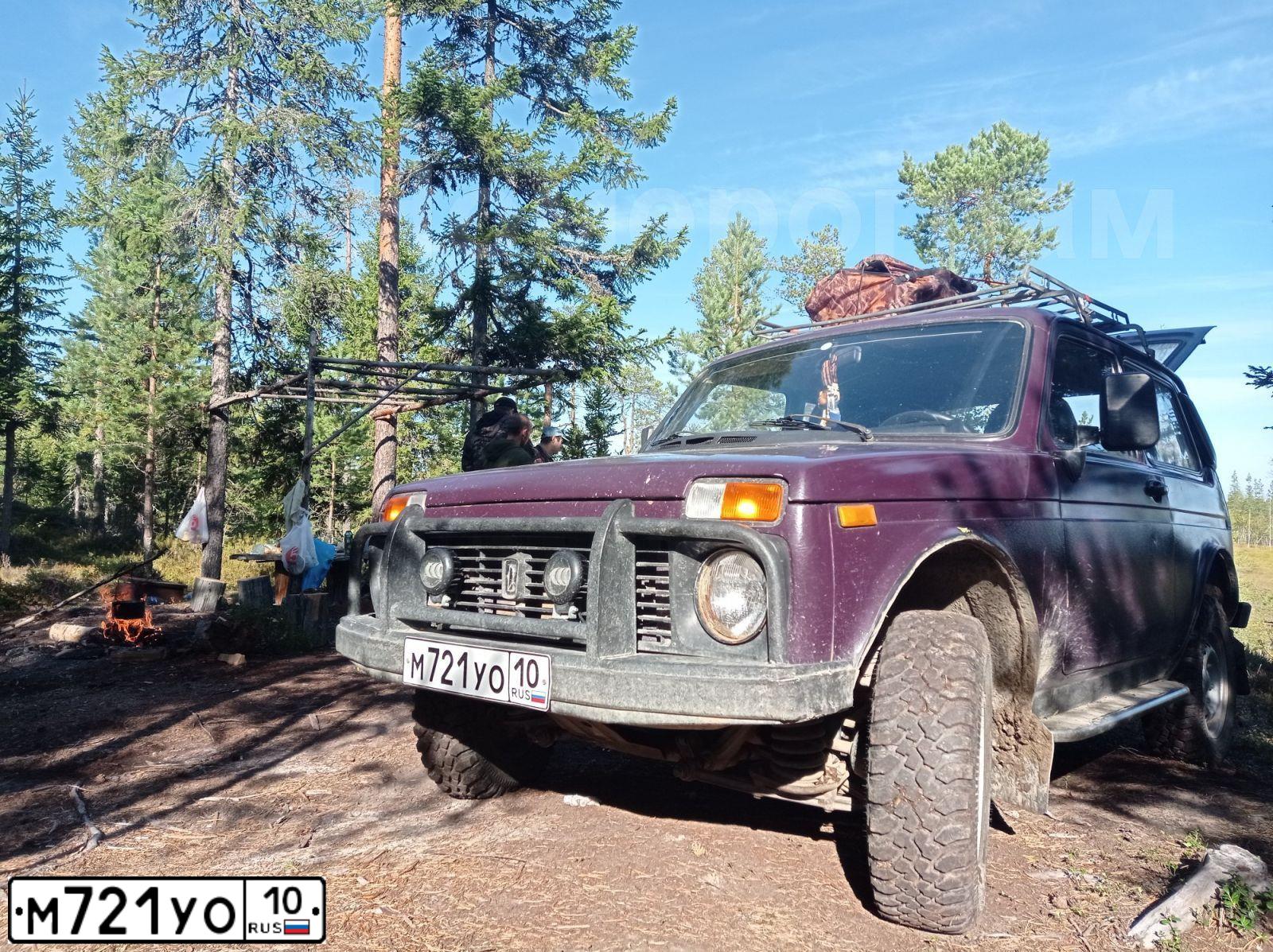 Фото автомобиля LADA NIVA, 2001 — госномер Н992ЕВ198. Цвет: ФИОЛЕТОВЫЙ
