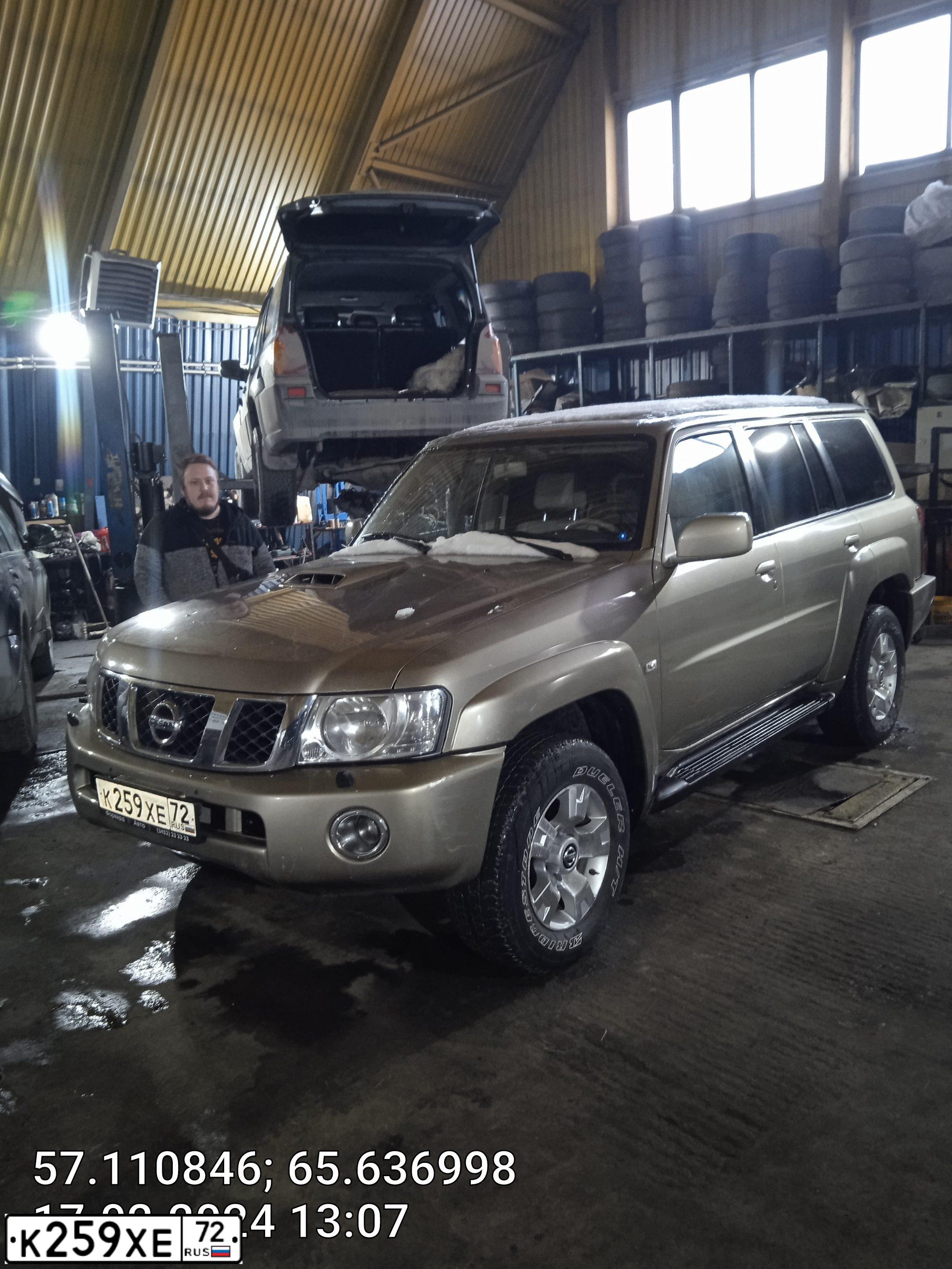 Фото автомобиля NISSAN PATROL, 2007 — госномер С905РТ797. Цвет: ЗОЛОТИСТЫЙ