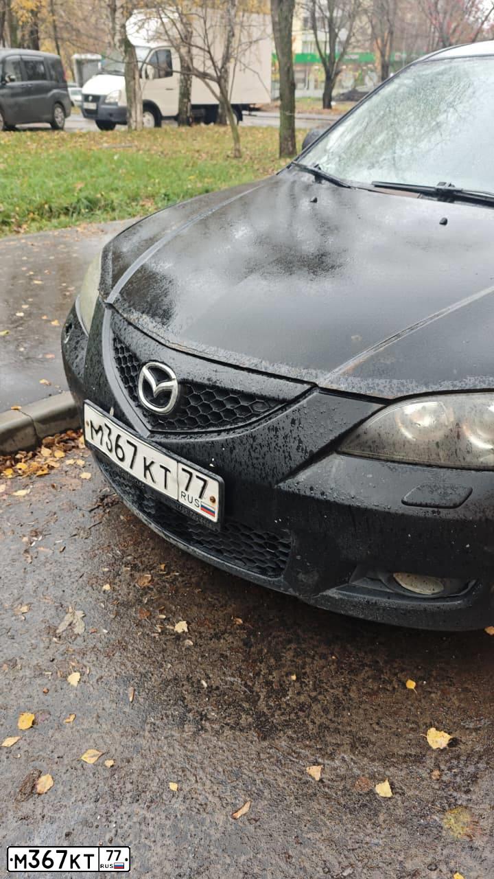 Фото автомобиля MAZDA 3, 2007 — госномер М367КТ77. Цвет: ЧЕРНЫЙ