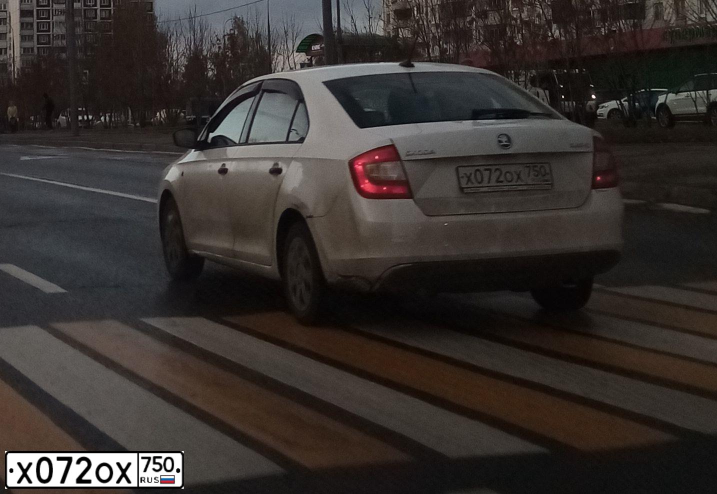 Фото автомобиля SKODA RAPID, 2017 — госномер М151УК35. Цвет: Белый