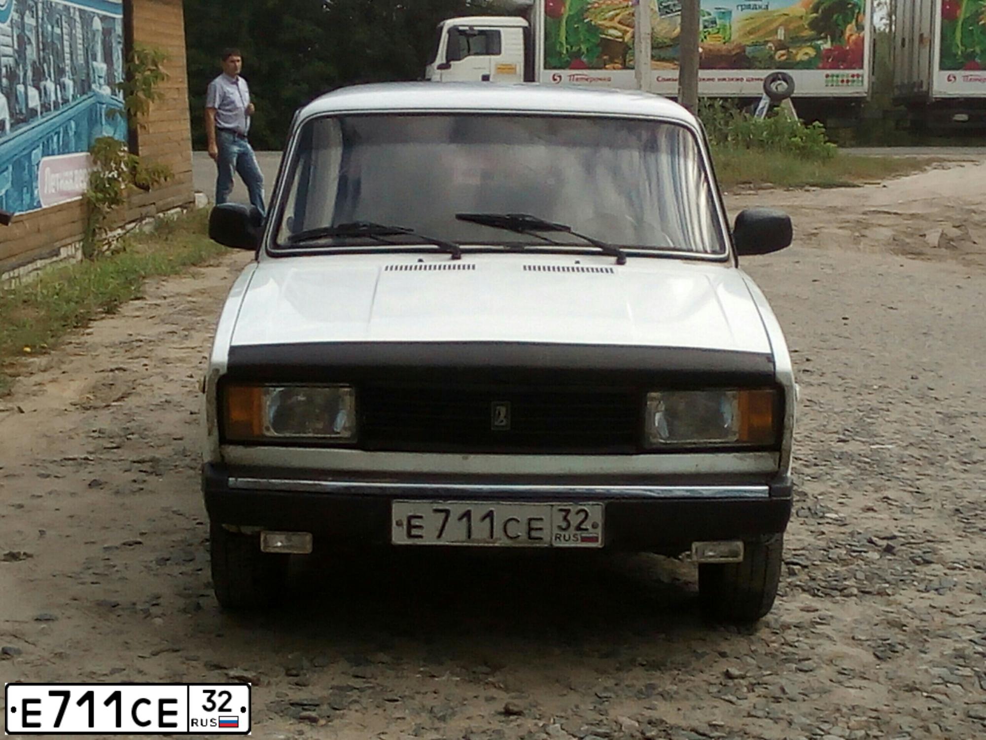 Фото автомобиля AUDI 80, 1991 — госномер М550ОР32. Цвет: ЧЕРНЫЙ
