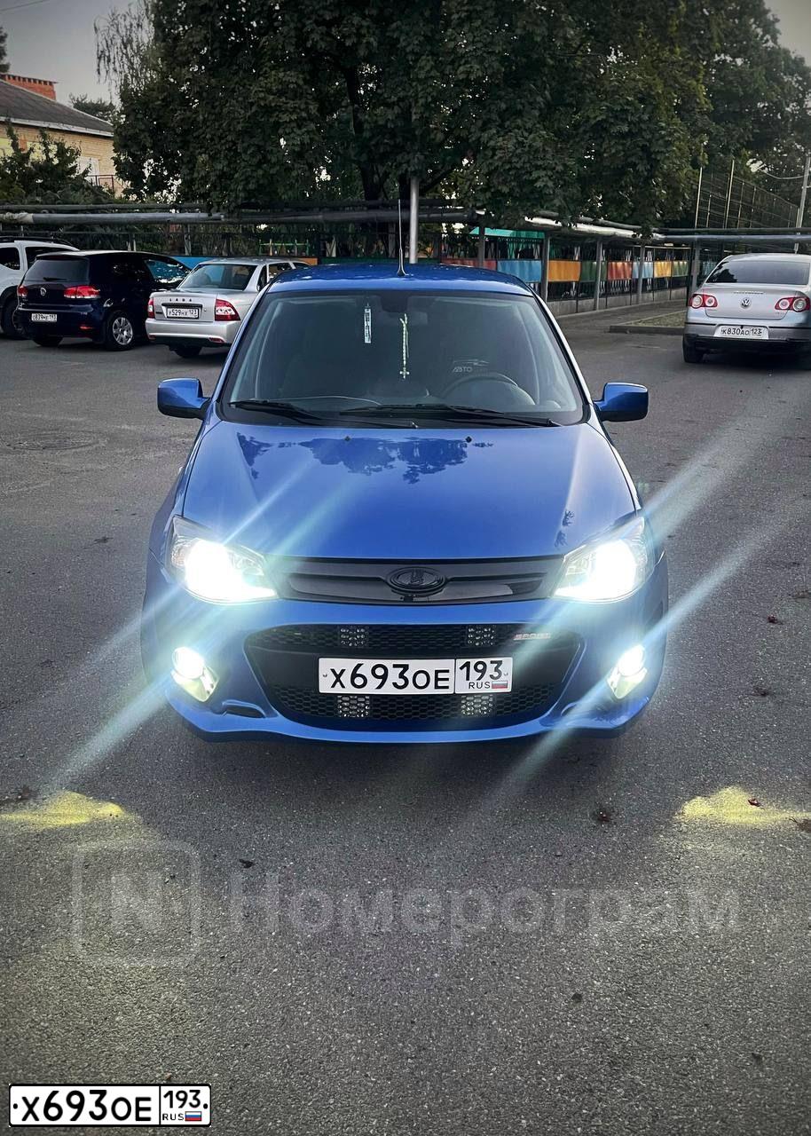 Фото автомобиля LADA 2192 KALINA, 2018 — госномер А746НС07. Цвет: ЯРКО-СИНИЙ МЕТАЛЛИК
