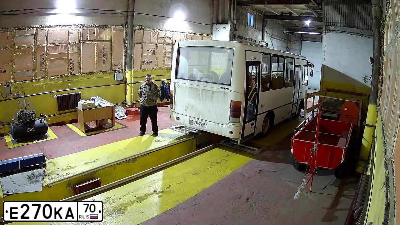 Фото автомобиля PAZ 3203, 2017 — госномер Е270КА70. Цвет: Белый