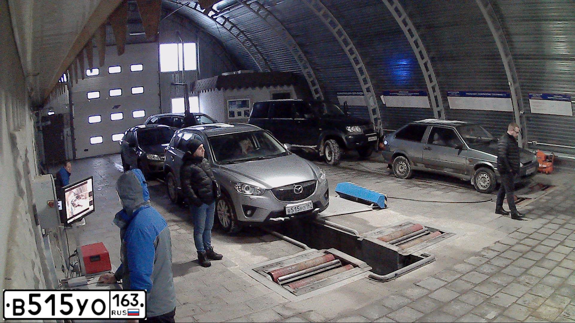 Фото автомобиля MAZDA CX-5, 2013 — госномер В515УО163. Цвет: Серебристый
