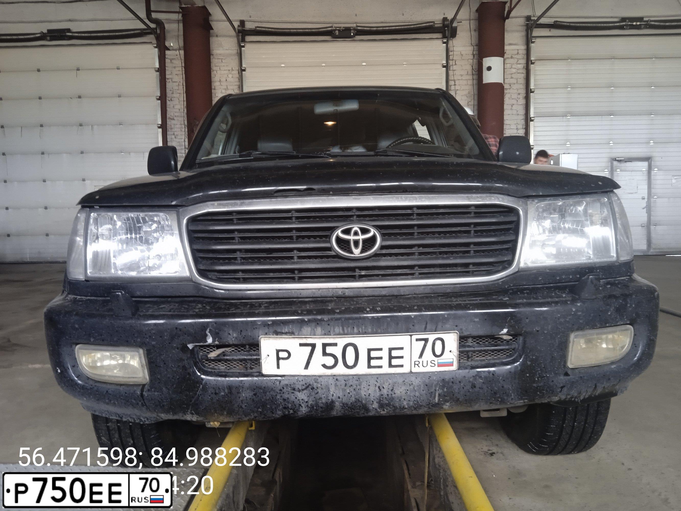 Фото автомобиля TOYOTA LANDCRUISER, 1999 — госномер Р767ВК323. Цвет: ЧЕРНЫЙ