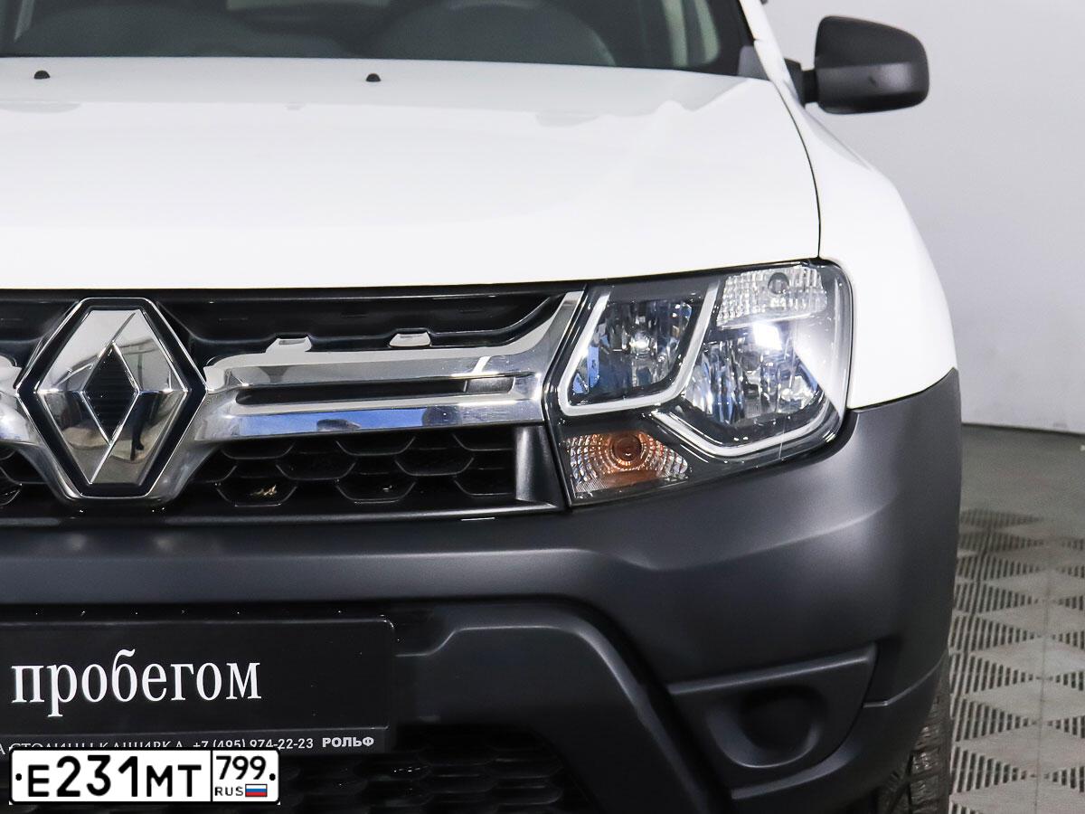 Фото автомобиля RENAULT DUSTER, 2018 — госномер Т897ХО152. Цвет: Белый