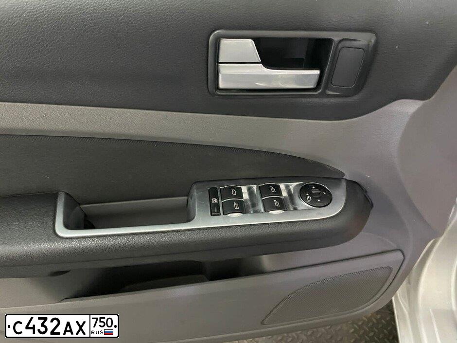 Фото автомобиля FORD FOCUS, 2010 — госномер Р655ОС790. Цвет: Серебристый