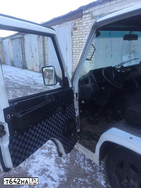 Фото автомобиля MERCEDES MB 100, 1992. Цвет: Белый