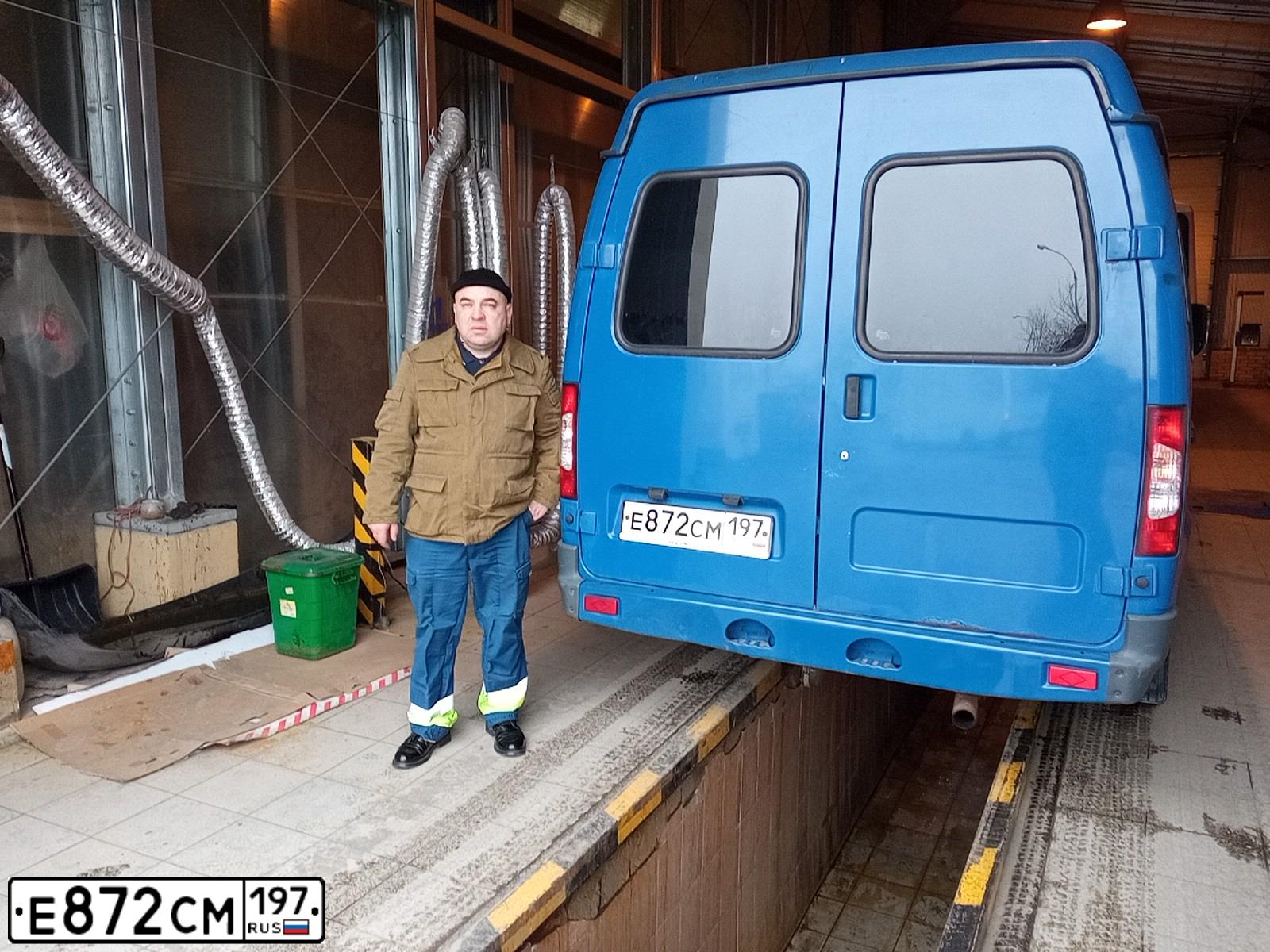 Фото автомобиля GAZ 3221, 2011 — госномер М505ТР13. Цвет: СИНИЙ ТЕМНЫЙ