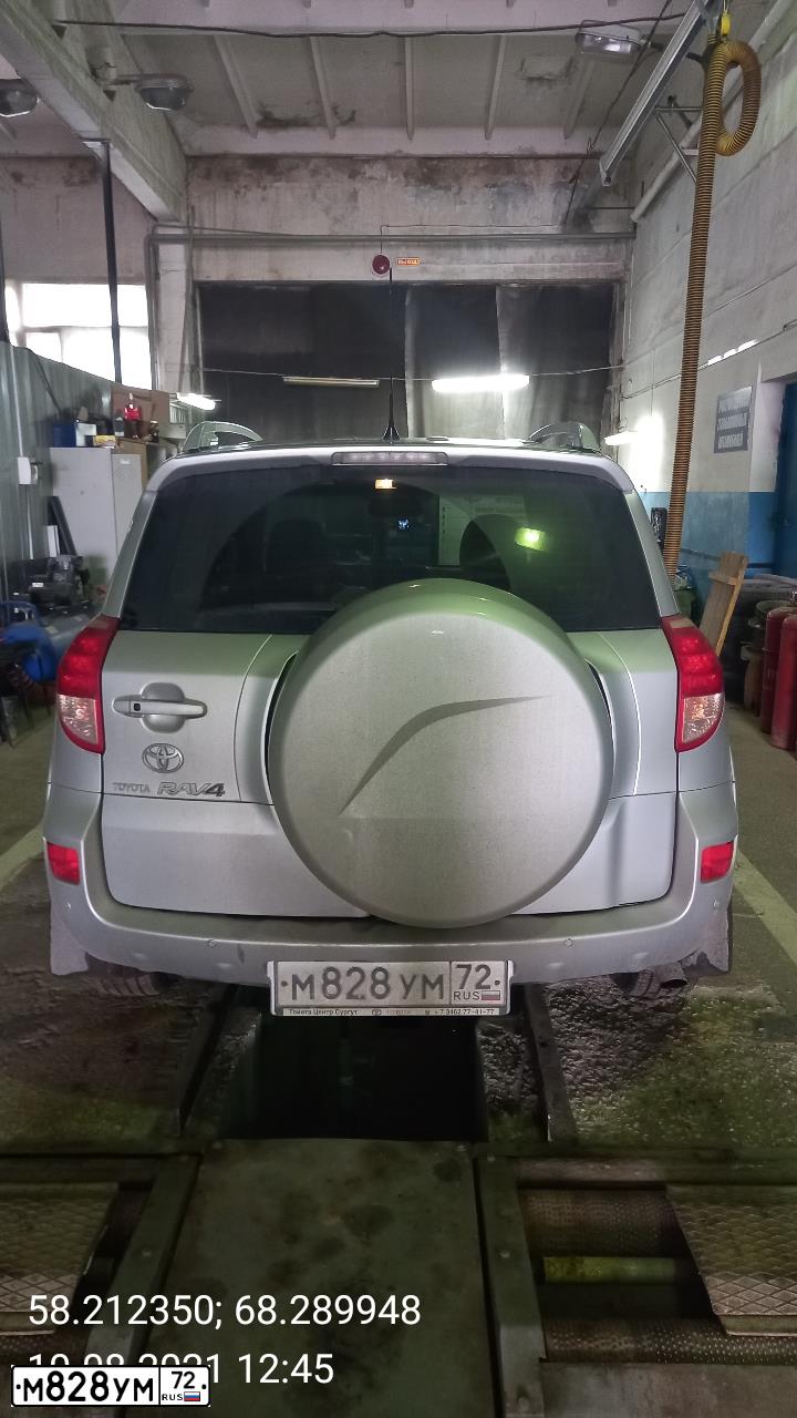 Фото автомобиля TOYOTA RAV4, 2007 — госномер М828УМ72. Цвет: СЕРЕБРИСТЫЙ