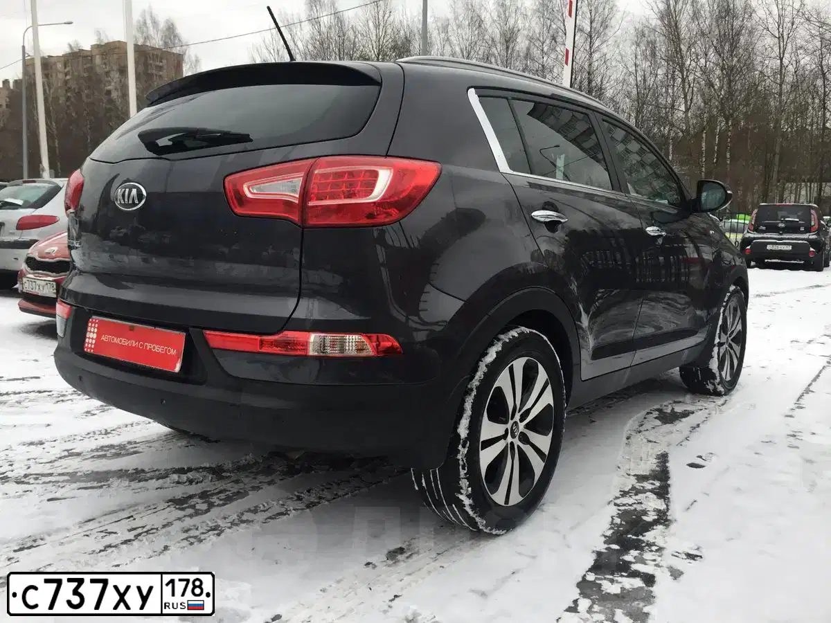 Фото автомобиля KIA CEE'D, 2014 — госномер С737ХУ178. Цвет: ОРАНЖЕВЫЙ