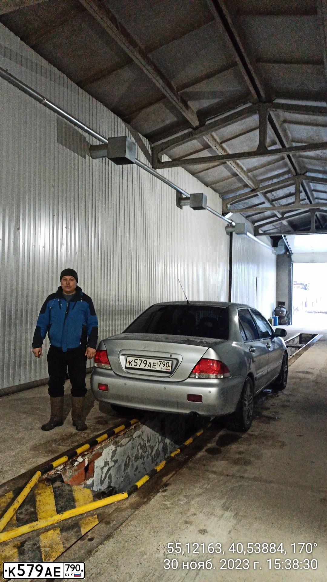 Фото автомобиля MITSUBISHI LANCER, 2006 — госномер К579АЕ790. Цвет: Серебристый