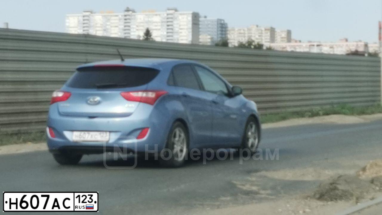 Фото автомобиля FORD FOCUS, 2008 — госномер В220ХВ799