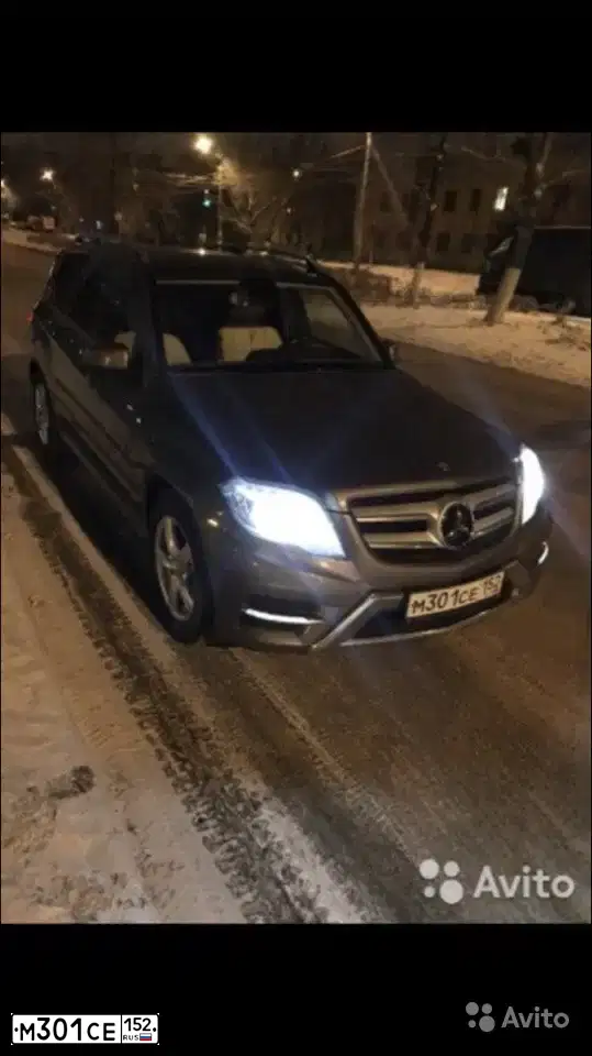 Фото автомобиля MERCEDES GLK-KLASSE, 2013 — госномер Т100УК23. Цвет: СЕРЫЙ