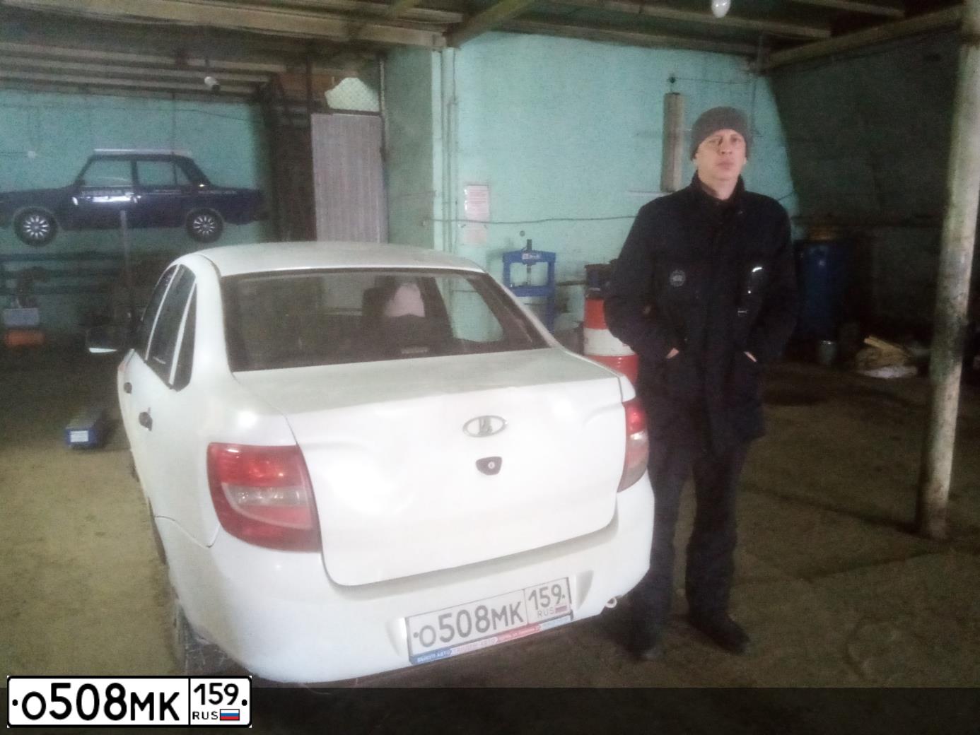 Фото автомобиля LADA 2190 GRANTA, 2013 — госномер О508МК159. Цвет: Белый