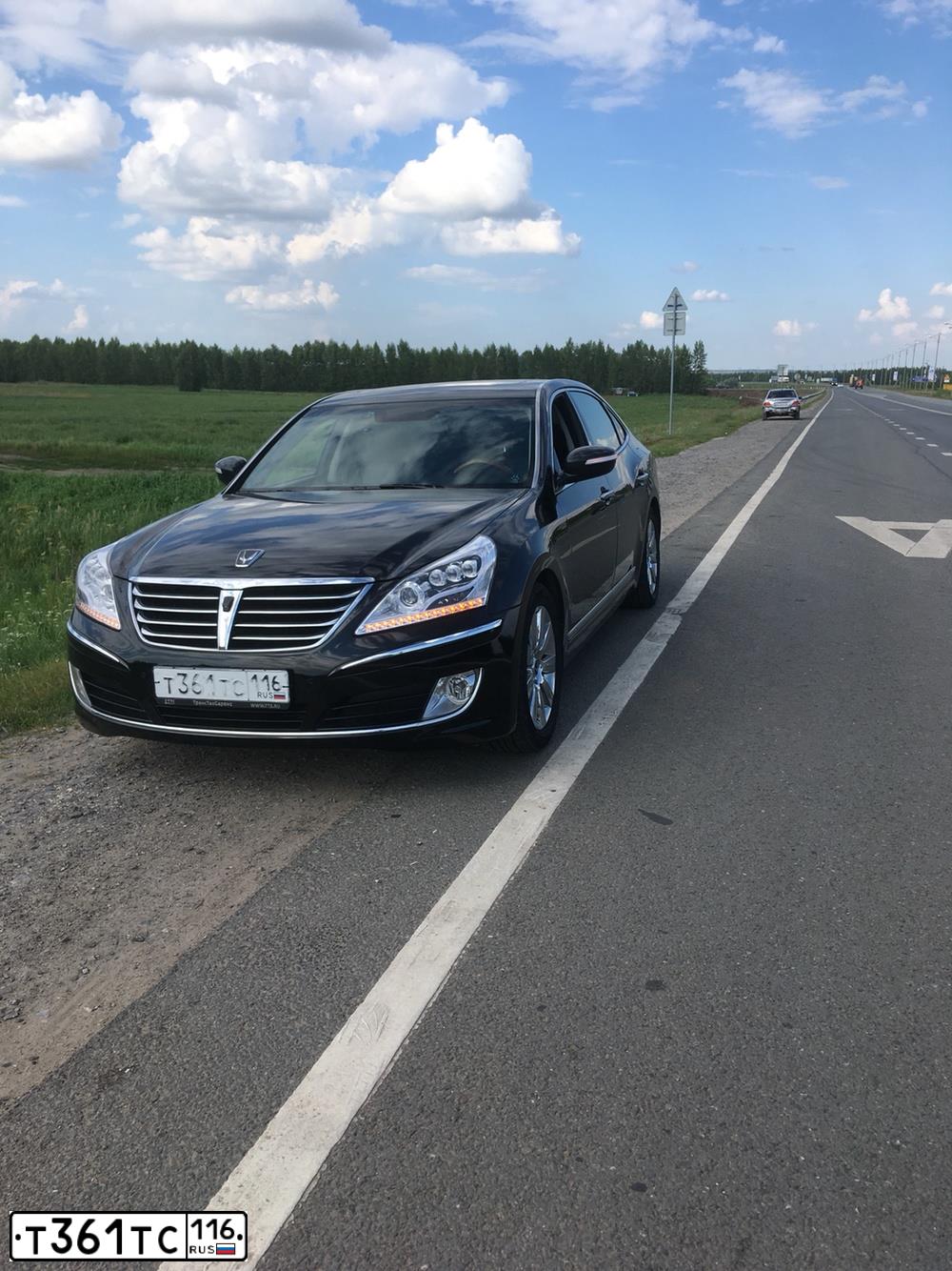Фото автомобиля HYUNDAI EQUUS, 2012 — госномер А856ХУ186. Цвет: ЧЕРНЫЙ