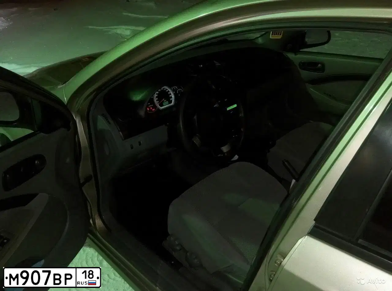 Фото автомобиля CHEVROLET LACETTI, 2008 — госномер М907ВР18. Цвет: БЕЖЕВЫЙ
