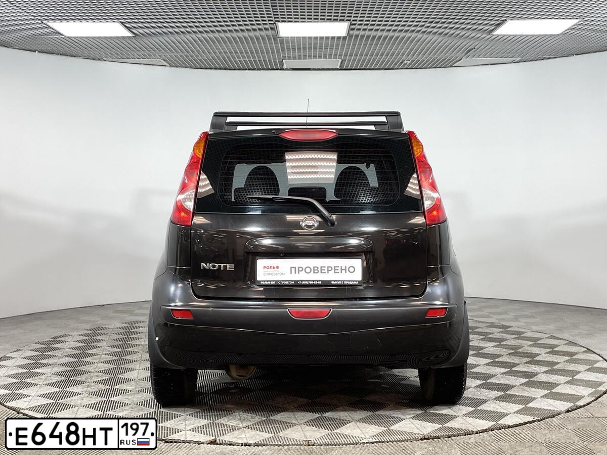 Фото автомобиля NISSAN NOTE, 2006 — госномер Е648НТ197. Цвет: ЧЕРНЫЙ