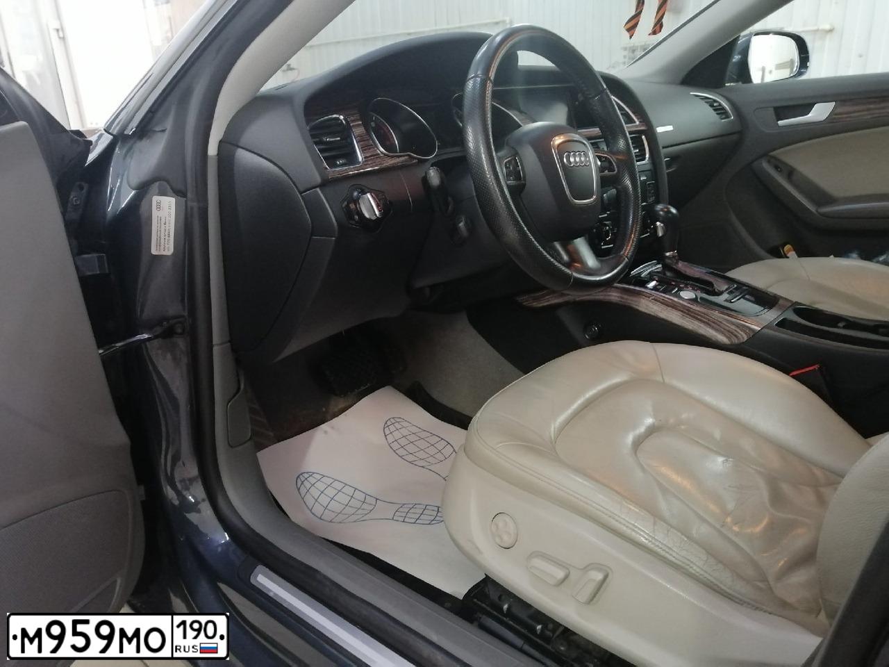 Фото автомобиля AUDI A5, 2011 — госномер Н686РХ159. Цвет: ТЕМНО-СЕРЫЙ