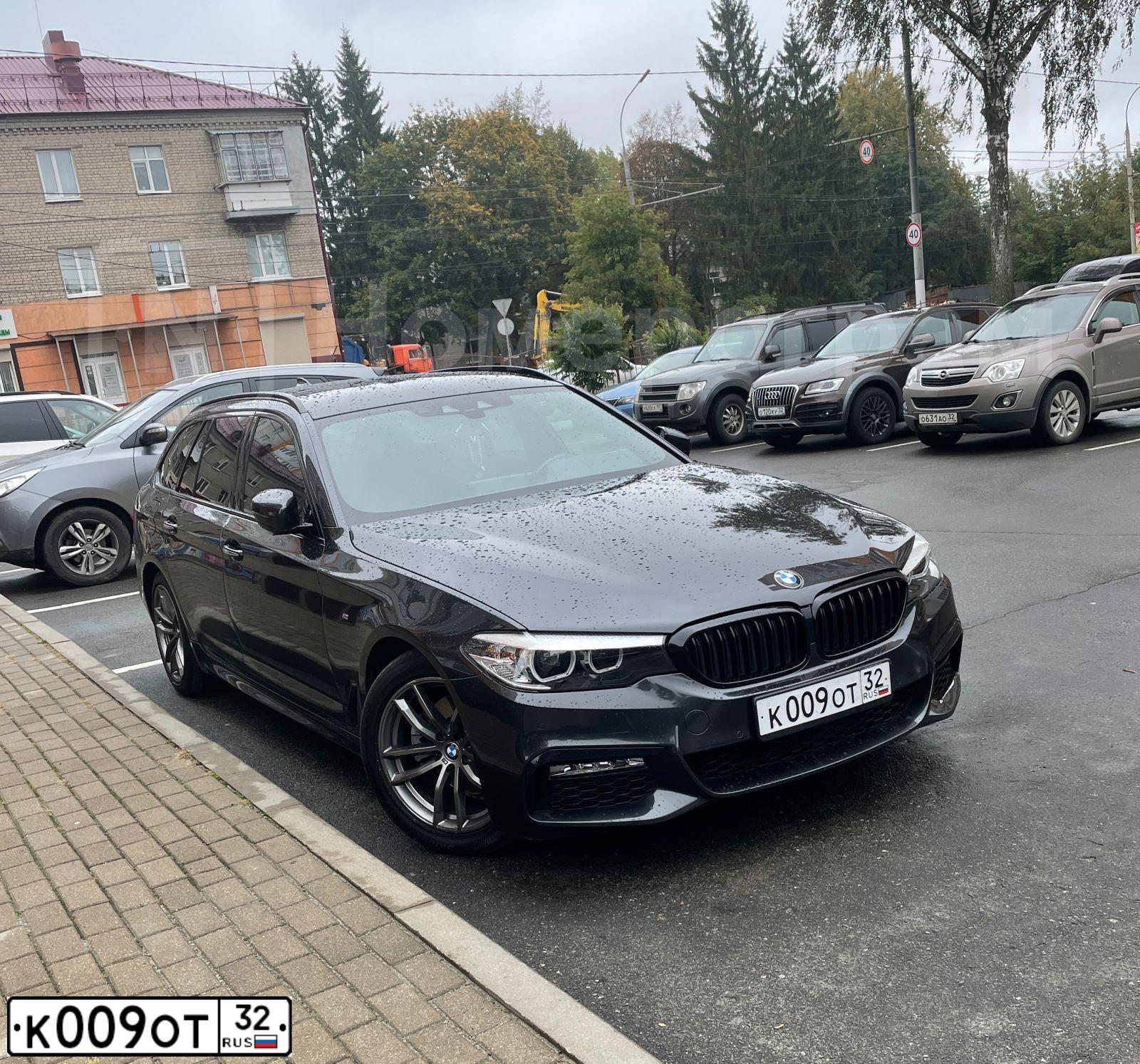 Фото автомобиля LADA 1119 KALINA, 2012 — госномер К222ЕМ32. Цвет: Сине-Черный