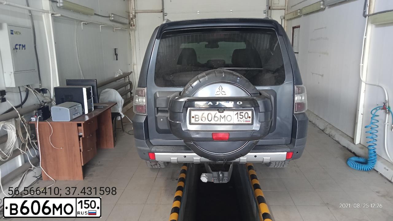 Фото автомобиля MITSUBISHI PAJERO, 2007 — госномер В606МО150. Цвет: ТЕМНО-СЕРЫЙ