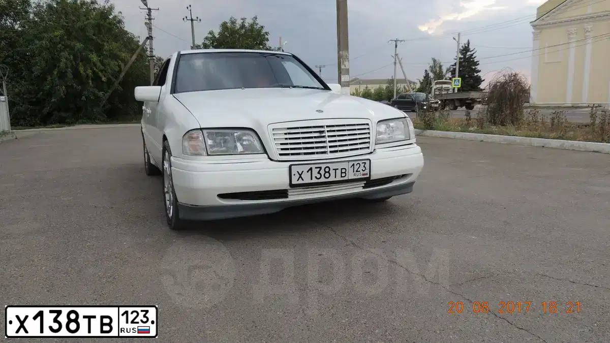 Фото автомобиля MERCEDES C-KLASSE, 1999 — госномер Х138ТВ123. Цвет: Белый