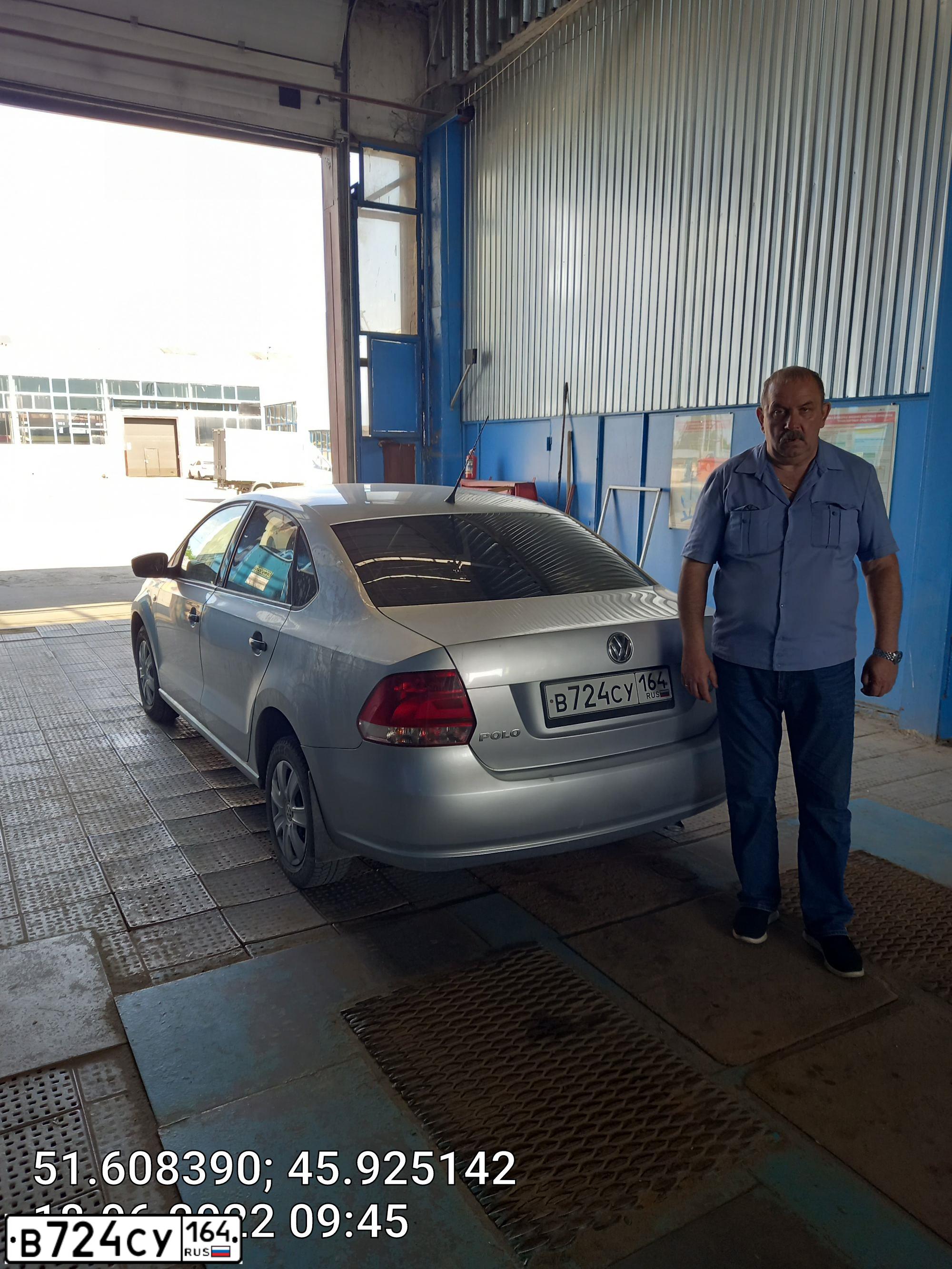 Фото автомобиля VOLKSWAGEN POLO, 2010 — госномер К443ЕУ180. Цвет: СЕРЕБРИСТЫЙ