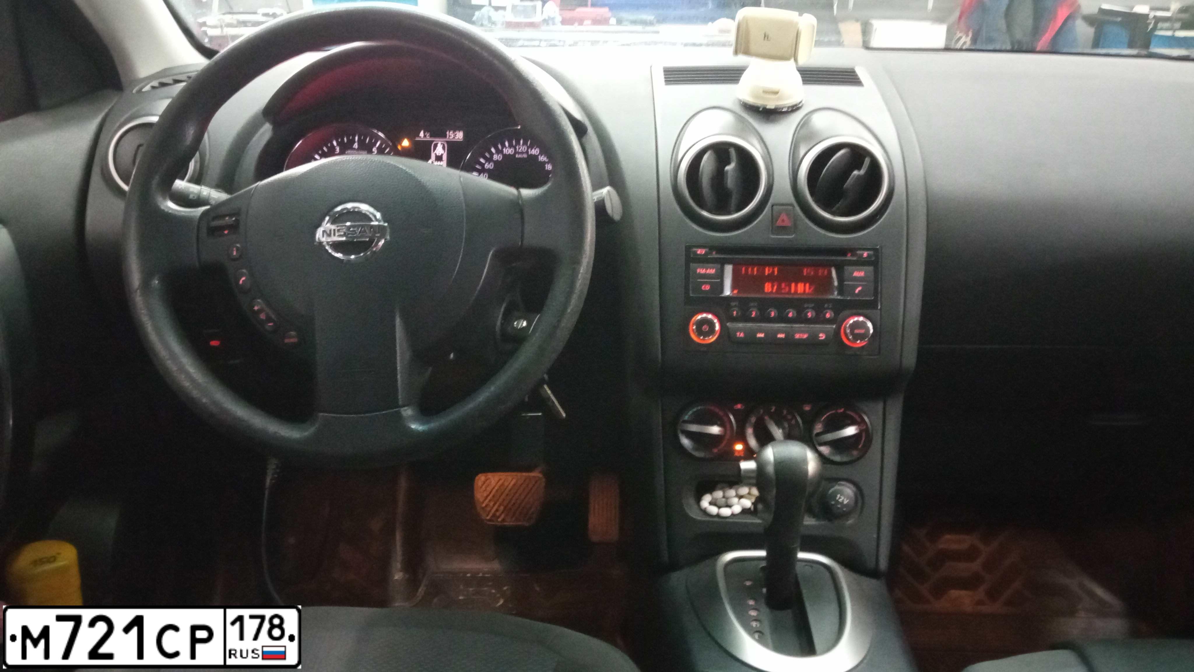 Фото автомобиля NISSAN QASHQAI, 2012 — госномер М721СР178. Цвет: СВЕТЛО-КОРИЧНЕВЫЙ