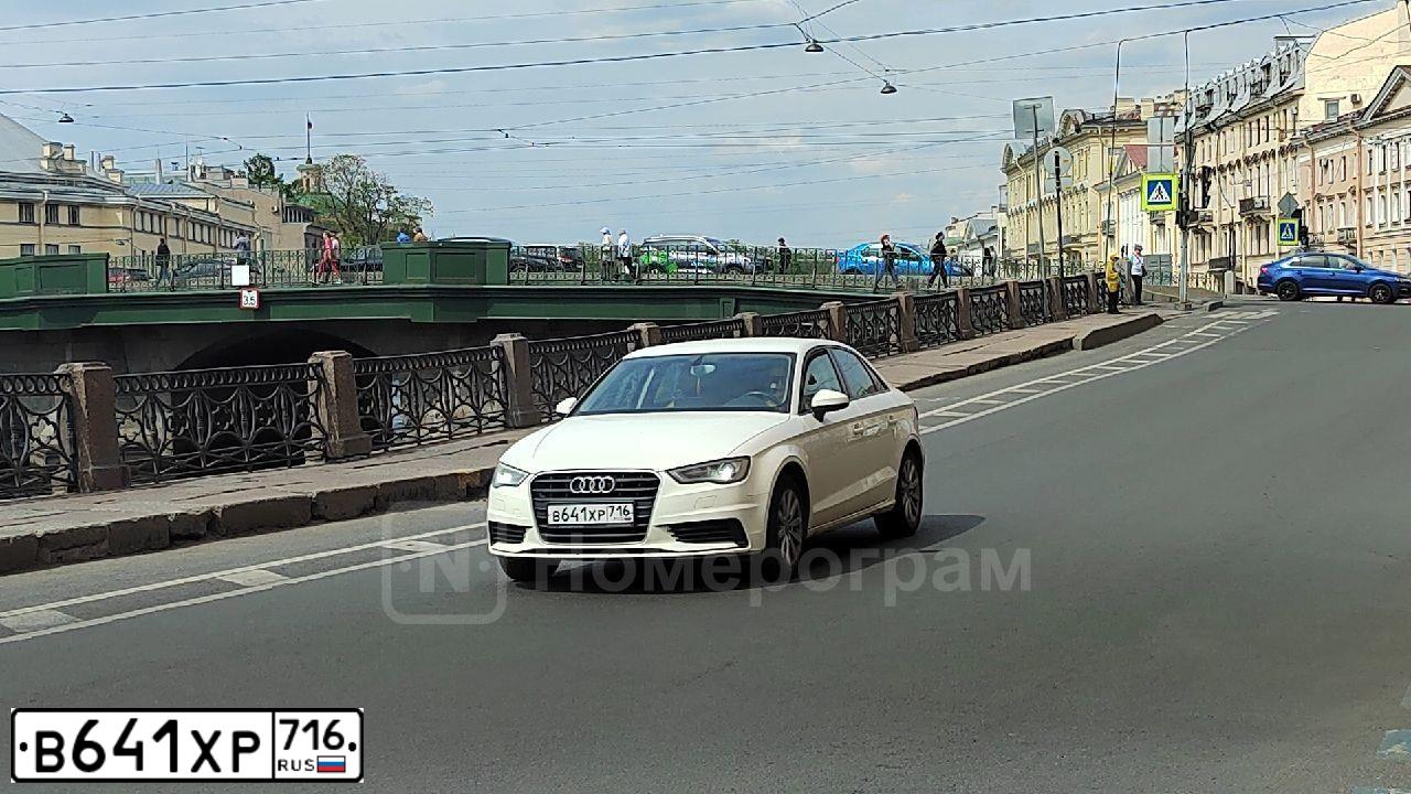 Фото автомобиля AUDI A3, 2014 — госномер Р333УС102. Цвет: Белый