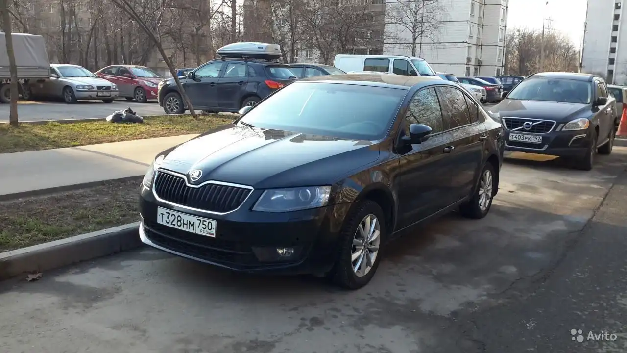 Фото автомобиля VOLVO XC60, 2011 — госномер А360ХУ777. Цвет: ЧЕРНЫЙ