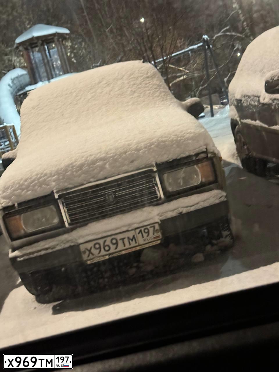 Фото автомобиля LADA 2107, 2012 — госномер Х969ТМ197. Цвет: СЕРЫЙ