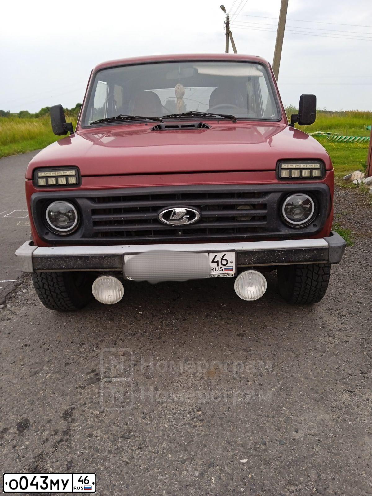Фото автомобиля CHEVROLET NIVA, 2012 — госномер М836НТ123. Цвет: СВЕТЛО-СЕРЕБРИСТЫЙ МЕТАЛЛИК