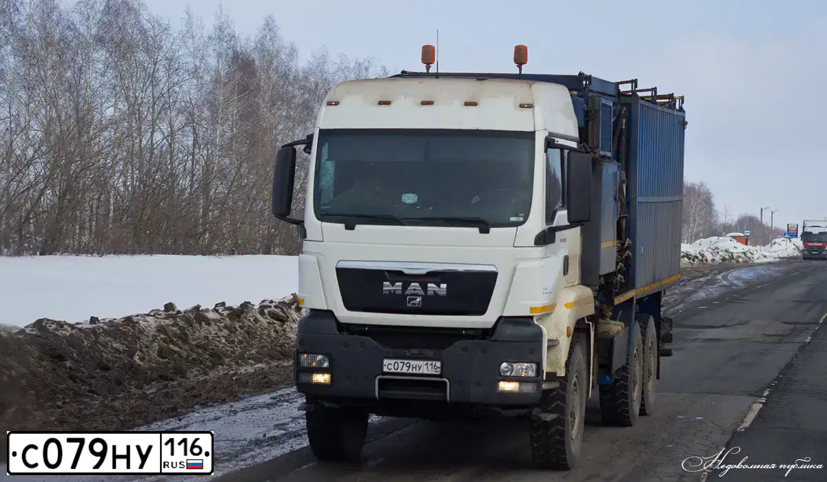 Фото автомобиля MAN TGS 33.XXX /6X6/, 2012 — госномер С079НУ116. Цвет: БЕЛЫЙ