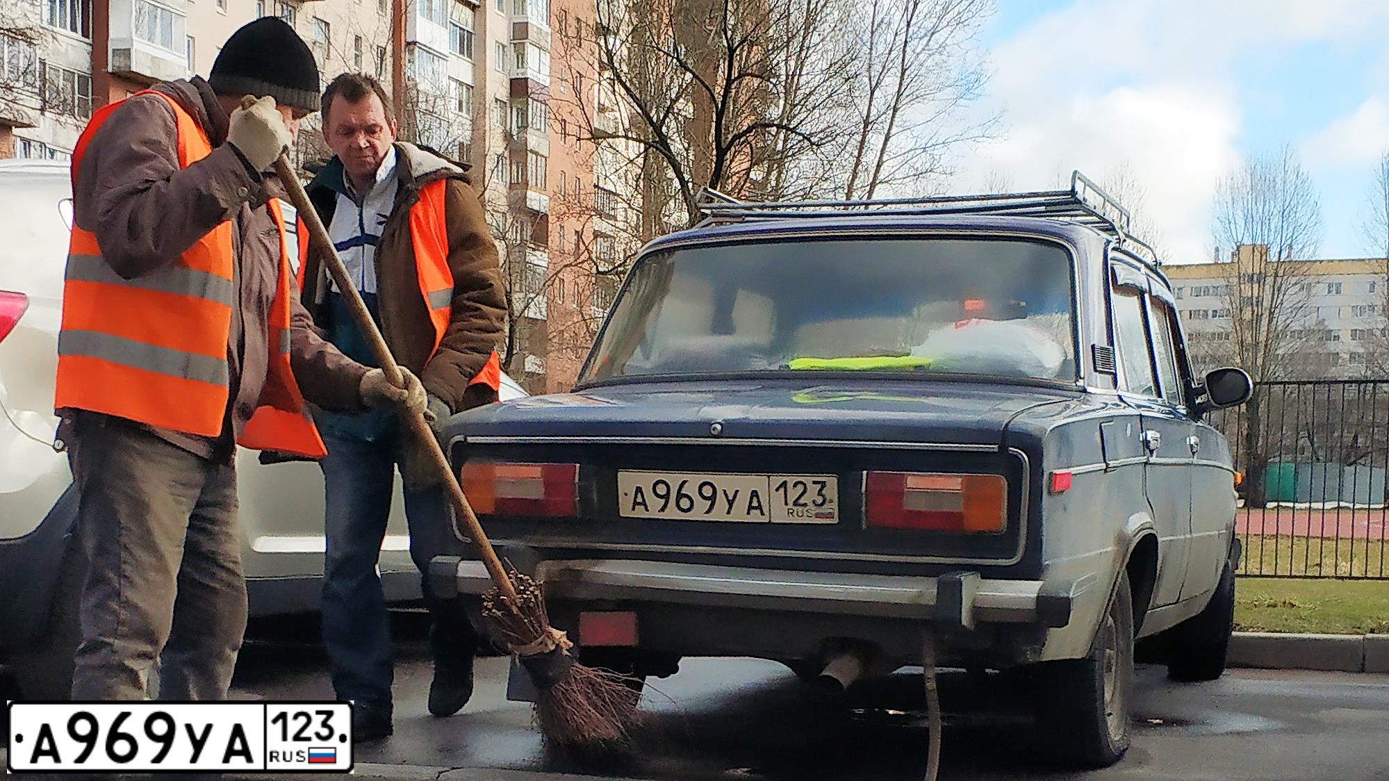 Фото автомобиля LADA 2106, 1982 — госномер У796РУ193. Цвет: ТЕМНО - СИНИЙ