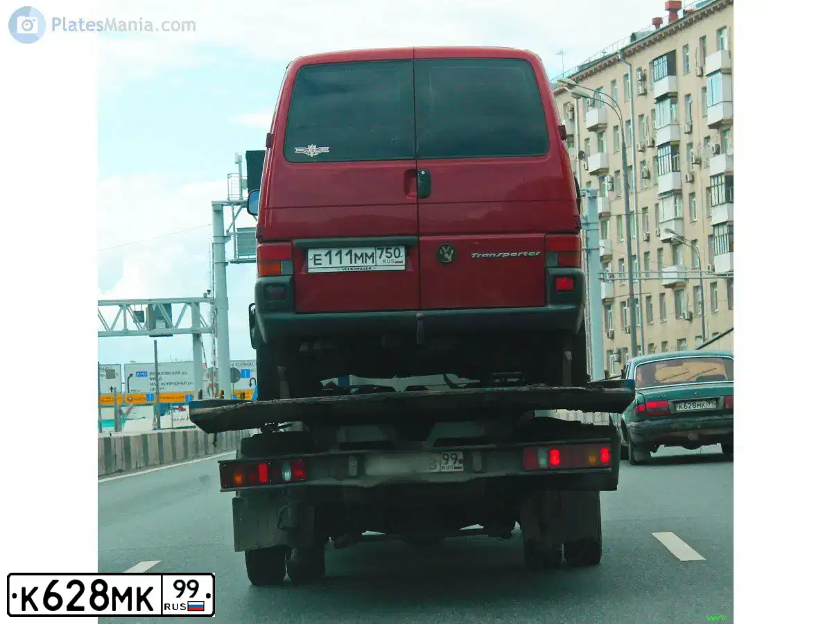 Фото автомобиля GAZ 3110 WOLGA, 2000 — госномер К628МК99. Цвет: ЗЕЛЕНЫЙ