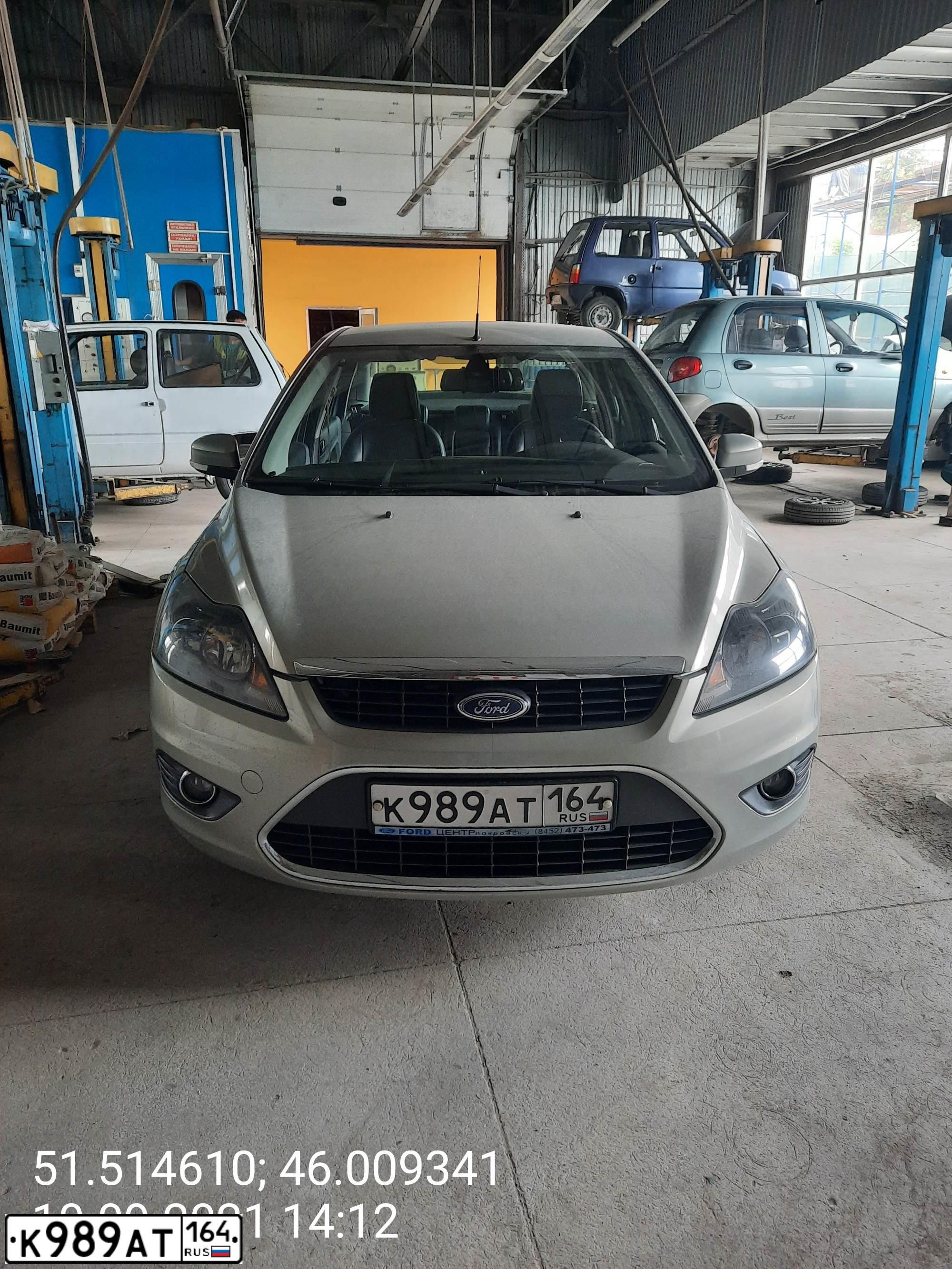 Фото автомобиля FORD FOCUS, 2008 — госномер К989АТ164. Цвет: БЕЖЕВЫЙ