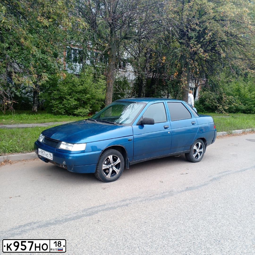 Фото автомобиля LADA 2110, 2005 — госномер Х813УО43. Цвет: сине-зеленый