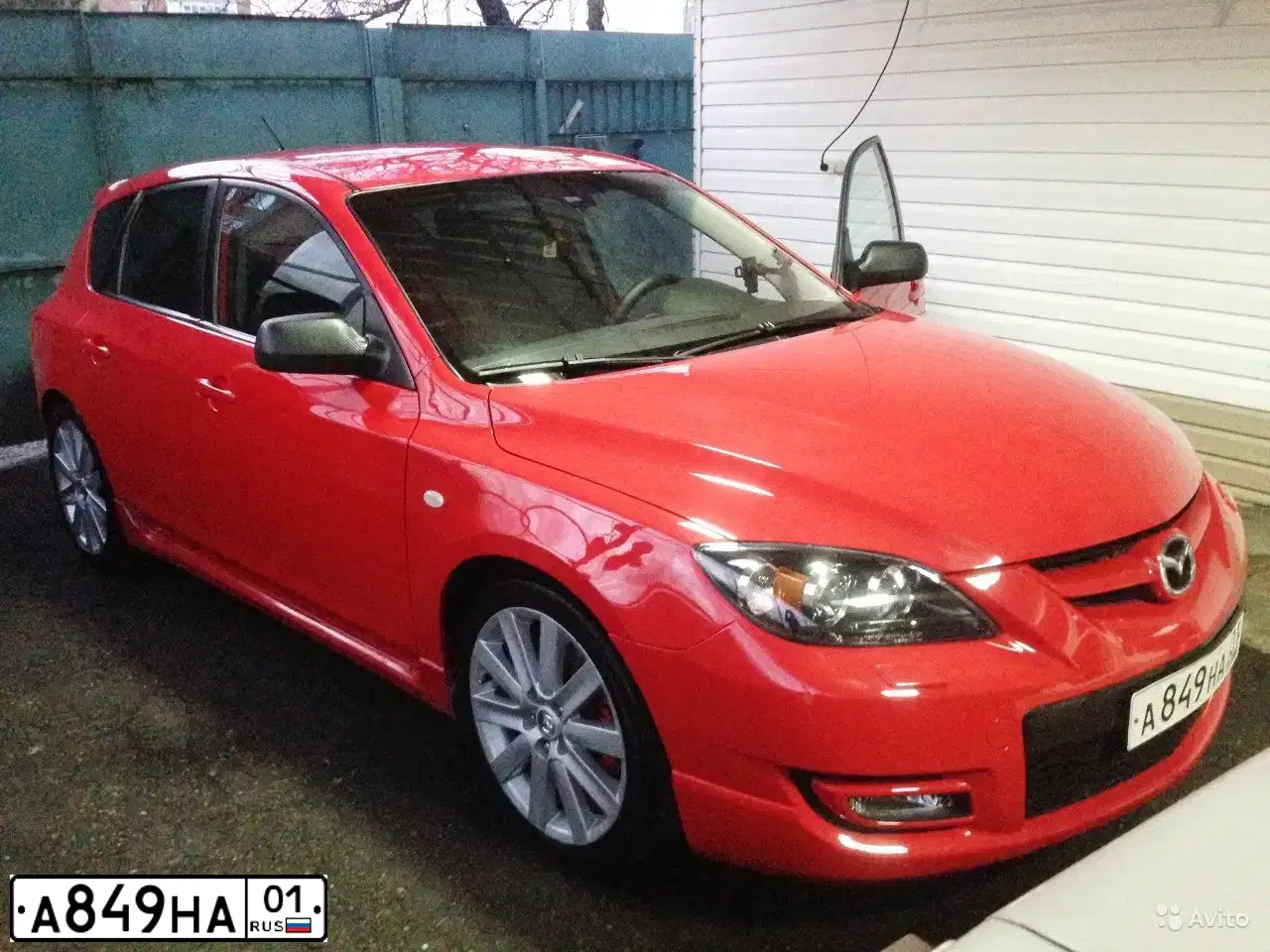 Фото автомобиля MAZDA 3, 2006 — госномер Е544ОТ126. Цвет: КРАСНЫЙ