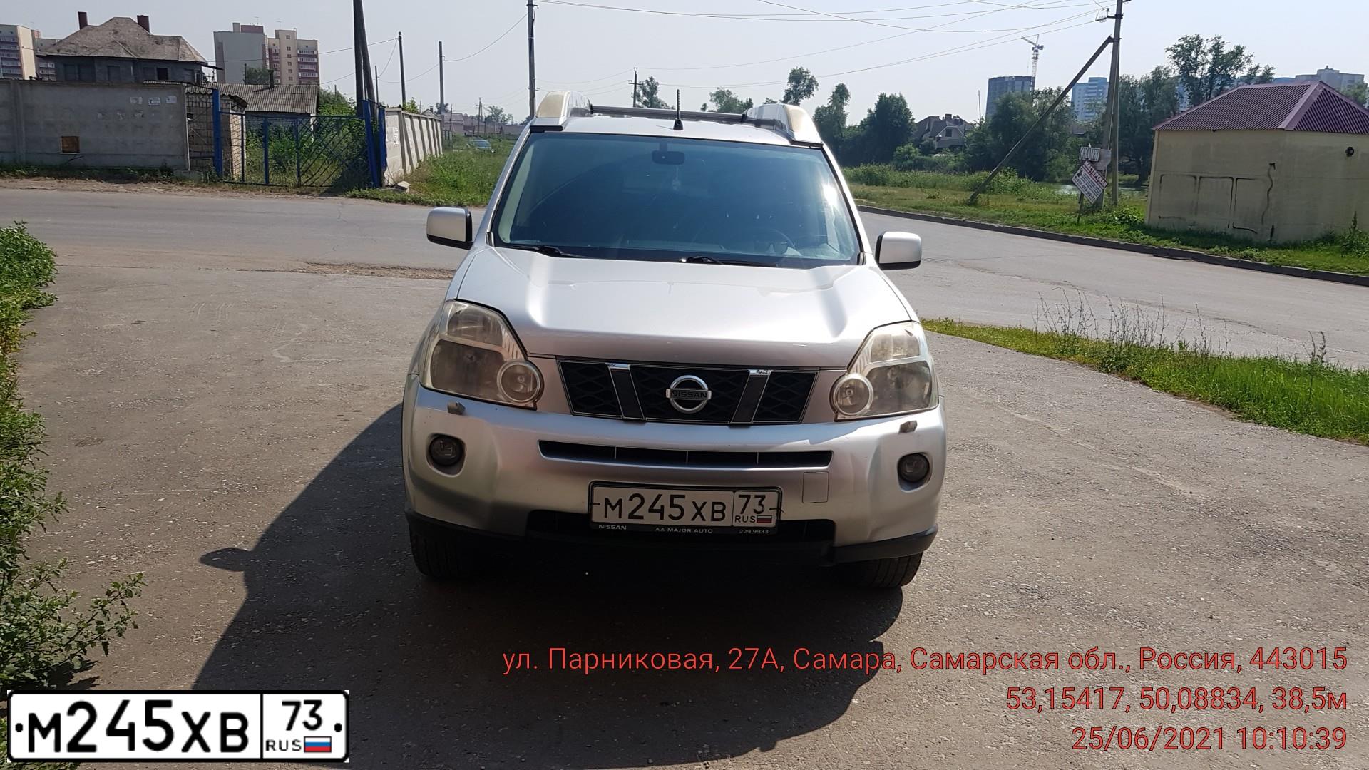 Фото автомобиля NISSAN X-TRAIL, 2008 — госномер Е498МА763. Цвет: СЕРЕБРИСТЫЙ