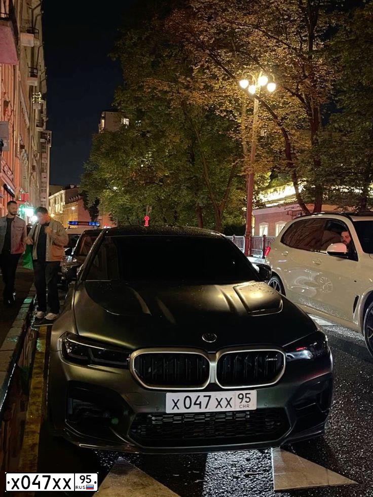 Фото автомобиля BMW БМВ M5 CS, 2021 — госномер С047СС95. Цвет: ЗЕЛЕНЫЙ