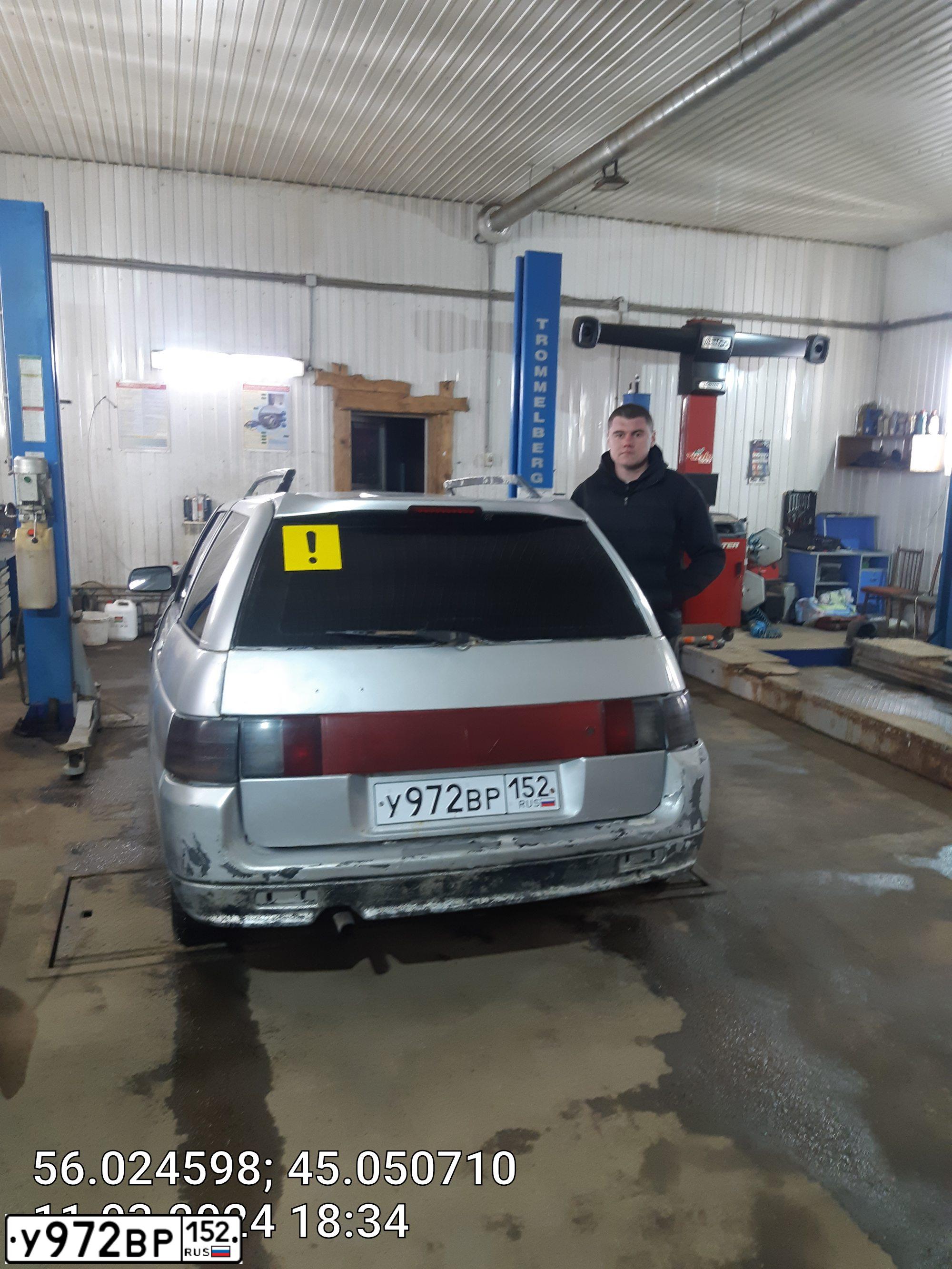 Фото автомобиля LADA 2111 LADA, 2002 — госномер У972ВР152. Цвет: СВЕТЛО-СЕРЫЙ