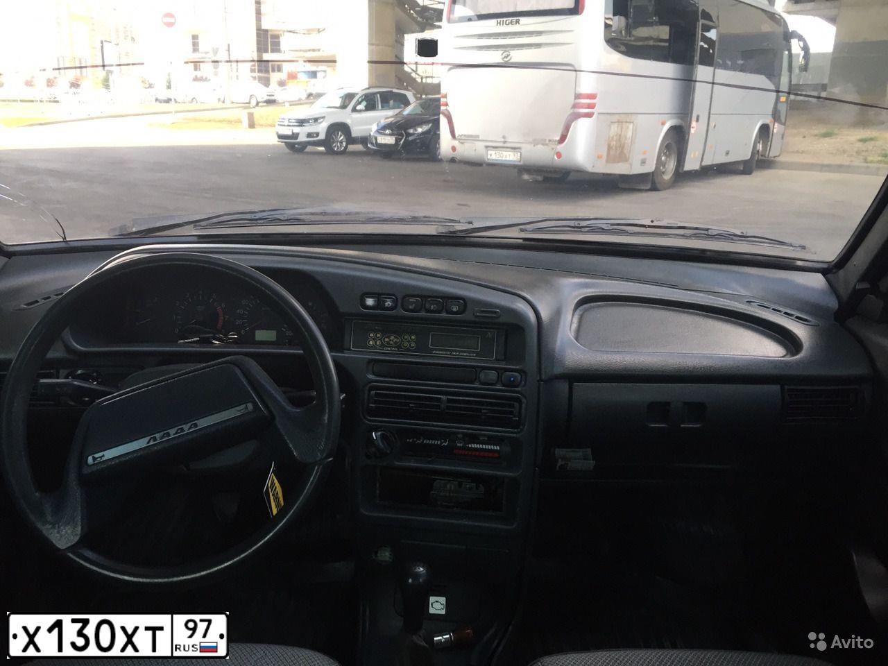 Фото автомобиля TOYOTA AVENSIS, 2001 — госномер Х354СС150. Цвет: СЕРЕБРИСТЫЙ