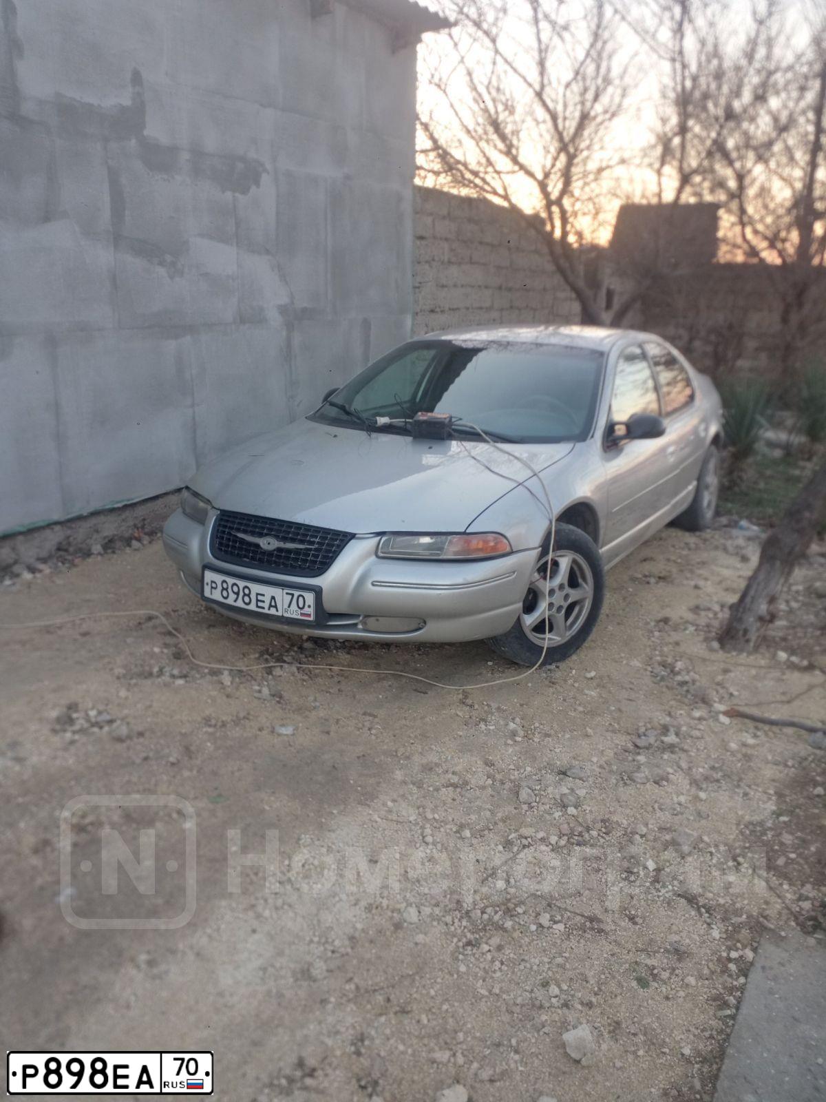 Фото автомобиля CHRYSLER CIRRUS, 2000 — госномер В623ЕС92. Цвет: Серый