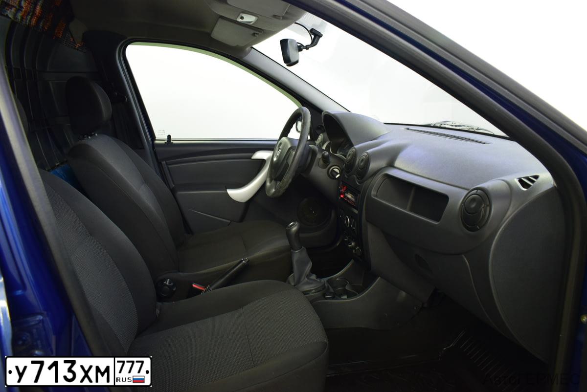 Фото автомобиля LADA LARGUS FURGON, 2017 — госномер Е353ЕК790. Цвет: синий