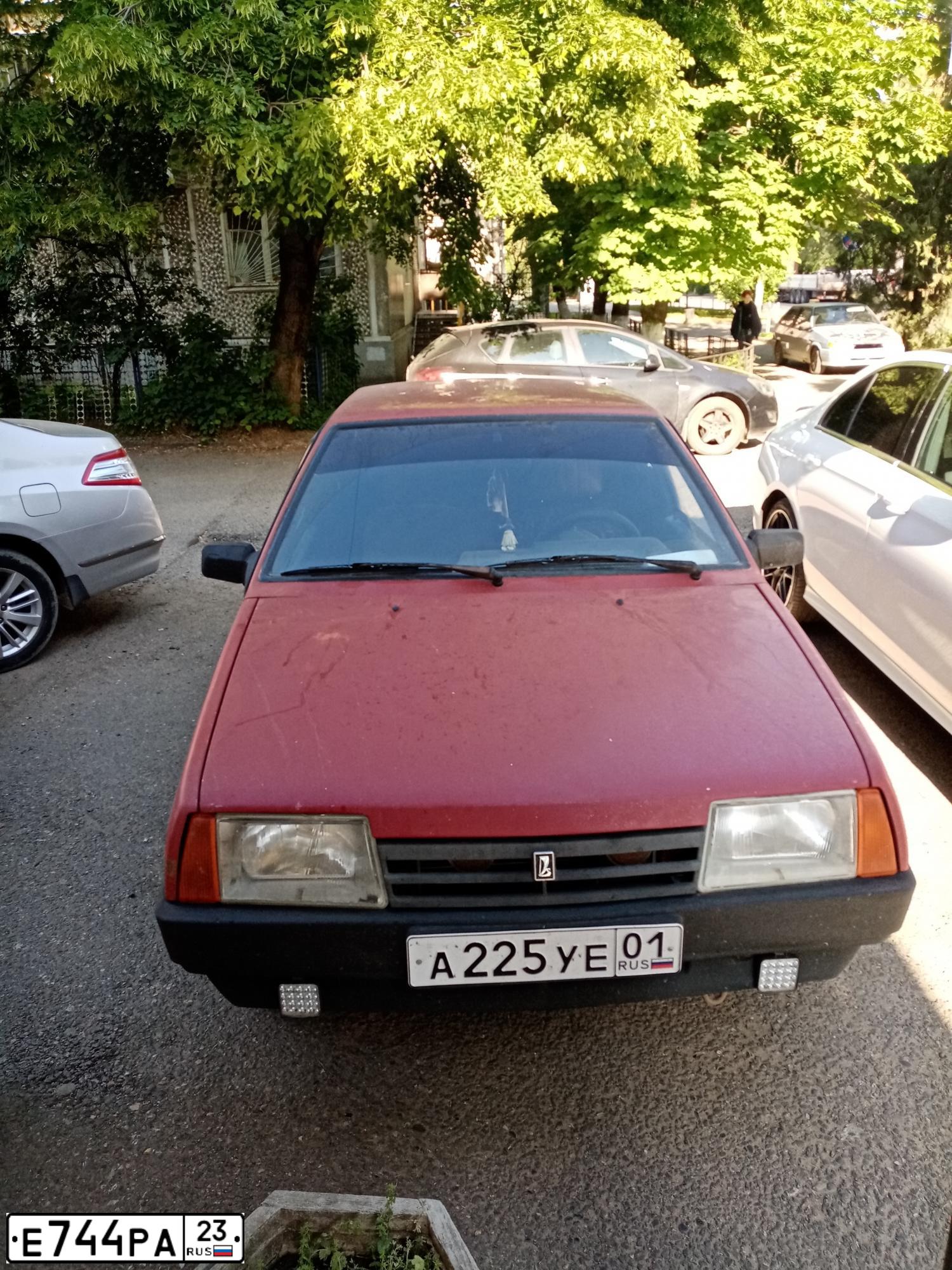Фото автомобиля ВАЗ 21099, 1995 — госномер С176ЕУ193. Цвет: Красный