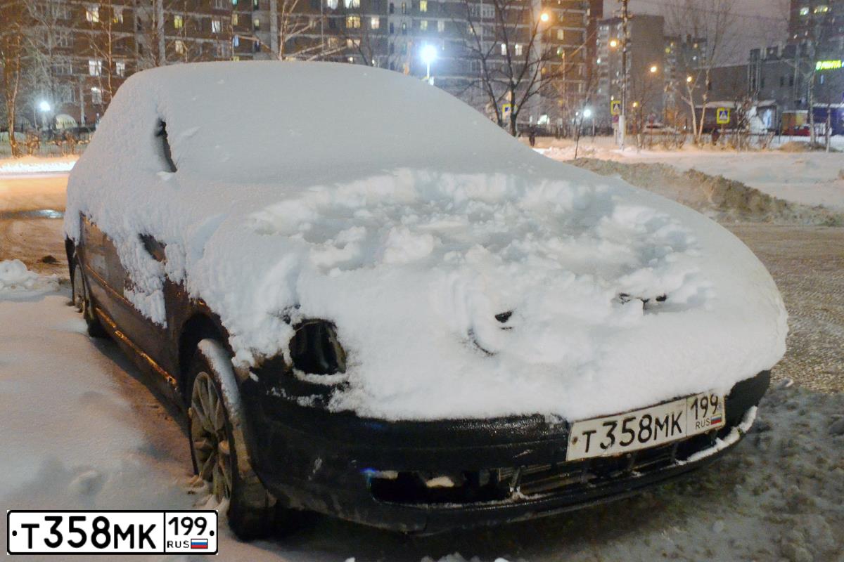 Фото автомобиля VOLKSWAGEN PASSAT, 1997 — госномер Т358МК199. Цвет: ЧЕРНЫЙ