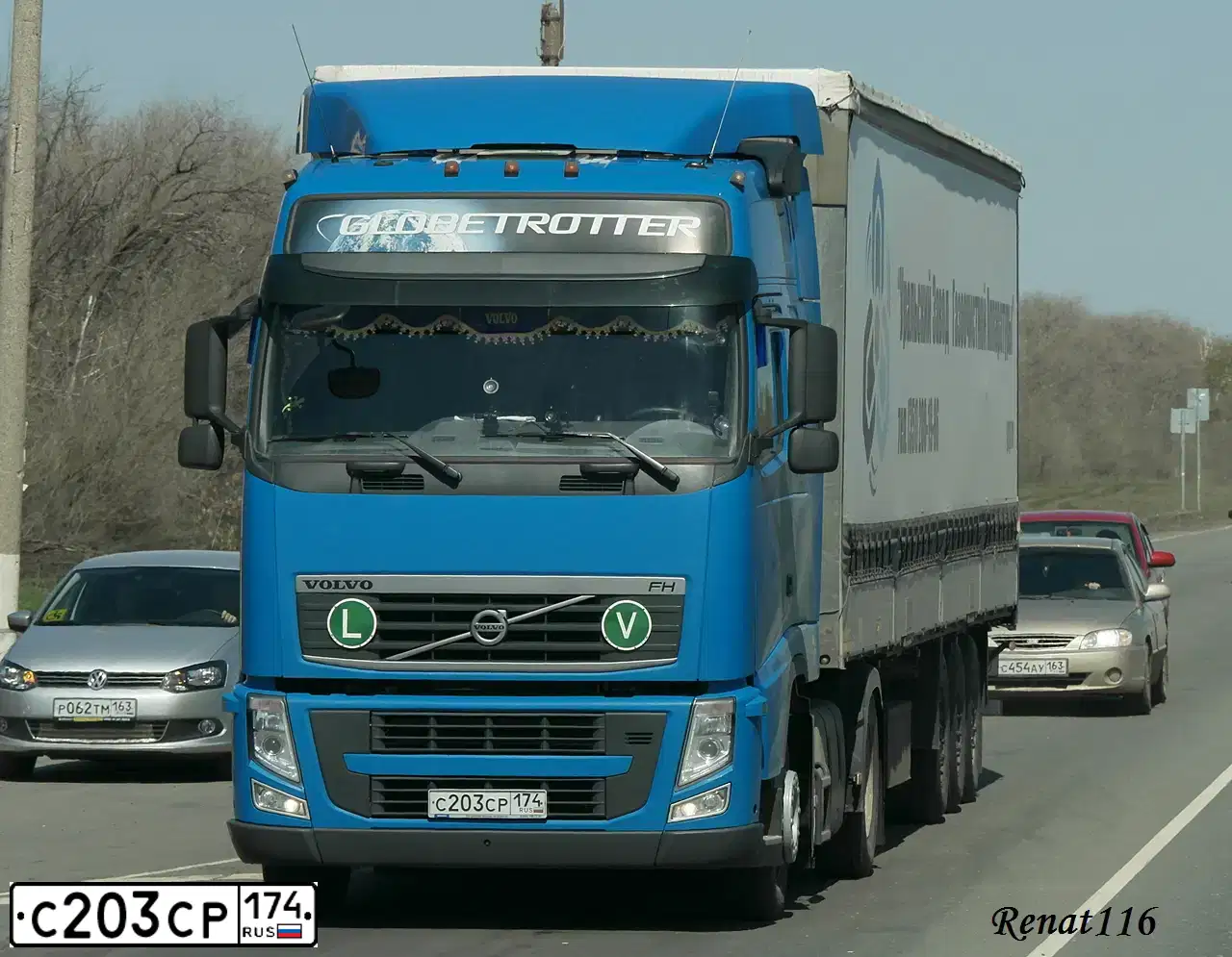 Фото автомобиля VOLVO SERIE FH /4X2/, 2013 — госномер С203СР174. Цвет: СИНИЙ
