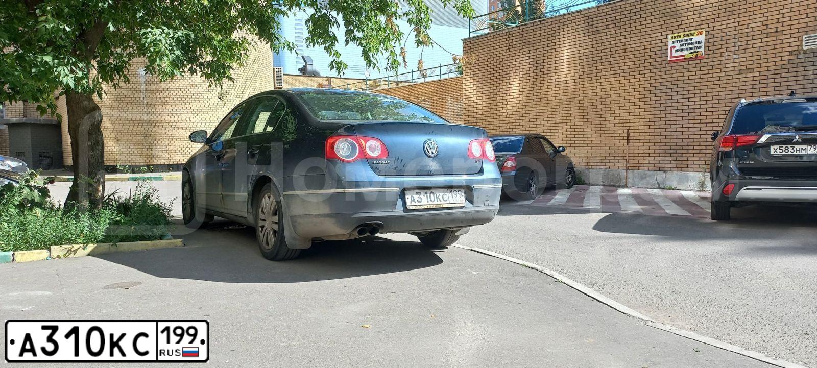 Фото автомобиля RENAULT LOGAN, 2006 — госномер А310КС197. Цвет: СЕРЫЙ