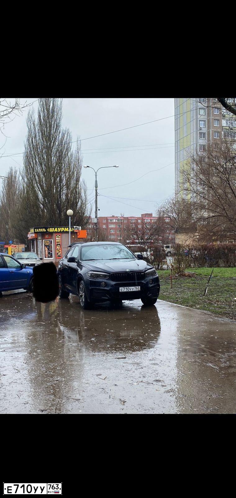 Фото автомобиля BMW X6, 2017 — госномер В055СК763. Цвет: ЧЕРНЫЙ