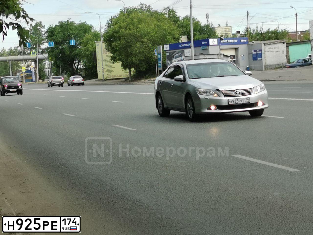Фото автомобиля TOYOTA CAMRY, 2012 — госномер Т302МХ196